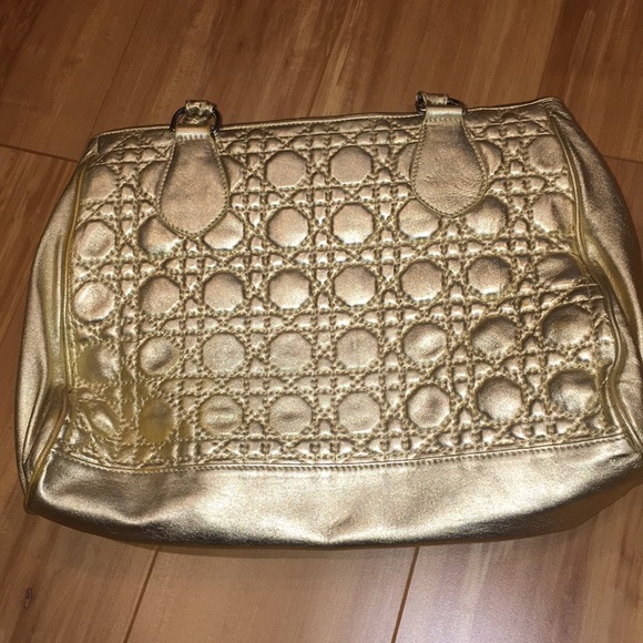 Purse - Picture 2 of 3